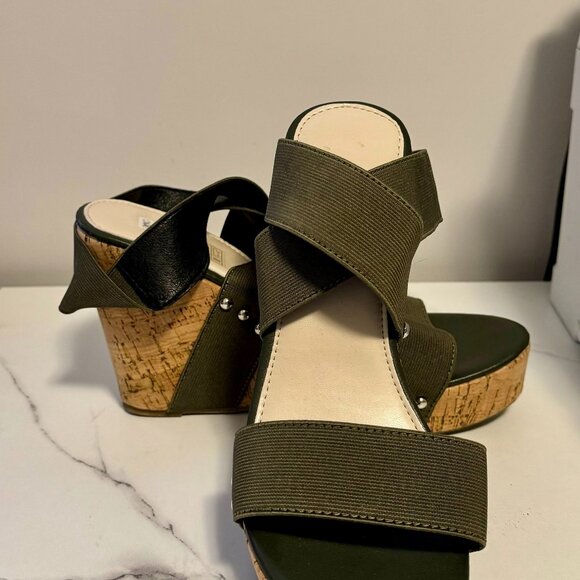 Woman's | Cork | Wedges - Picture 3 of 4
